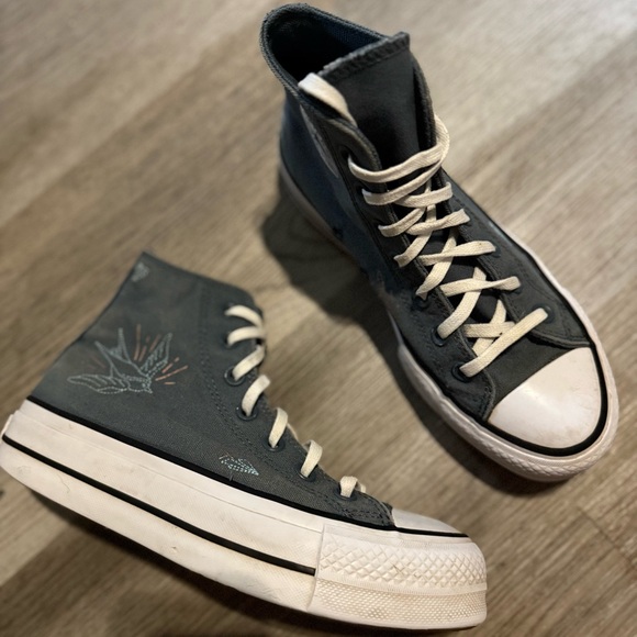 Converse Chuck Taylor Platform Lift Gray High-Top Canvas Sneakers - Picture 5 of 12